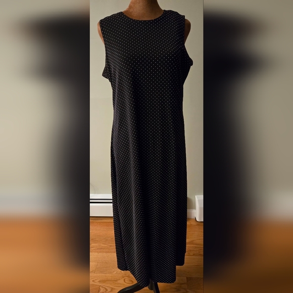 💍NWOT Ronni Nicole Black and White Maxi Polka Dot Dress - Picture 2 of 3